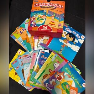 Lakeshore Alphabet Readers 26 Student Books